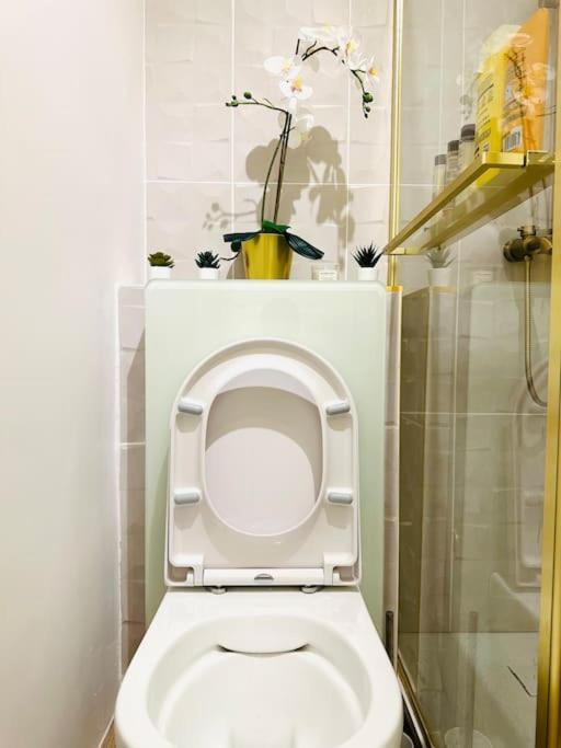 Appt Renove Proche Montmartre Gare Du Nord Et Est Apartment Париж Екстериор снимка