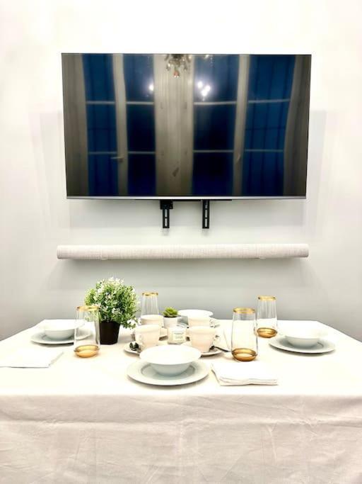 Appt Renove Proche Montmartre Gare Du Nord Et Est Apartment Париж Екстериор снимка