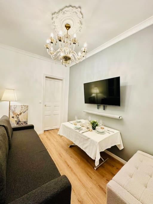 Appt Renove Proche Montmartre Gare Du Nord Et Est Apartment Париж Екстериор снимка