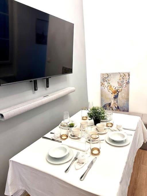 Appt Renove Proche Montmartre Gare Du Nord Et Est Apartment Париж Екстериор снимка